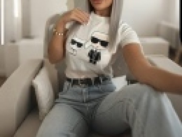 Julianna6969