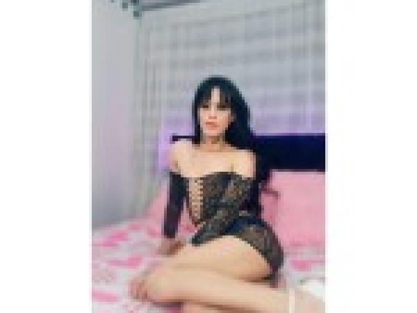Mia_VelvetTS