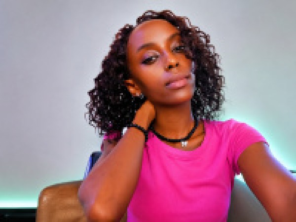 QueenTee