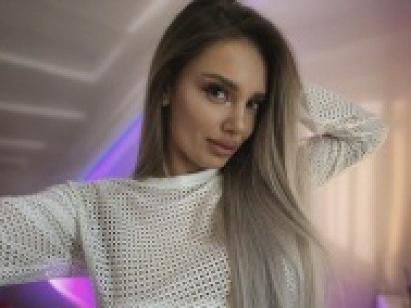STEPHANIE01