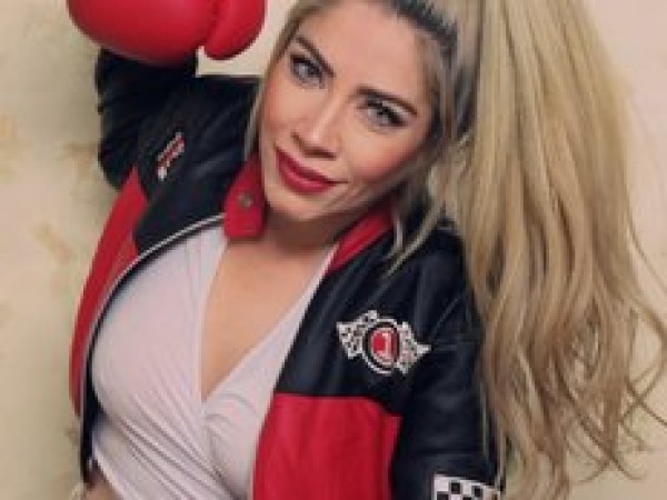 viktoria-davis