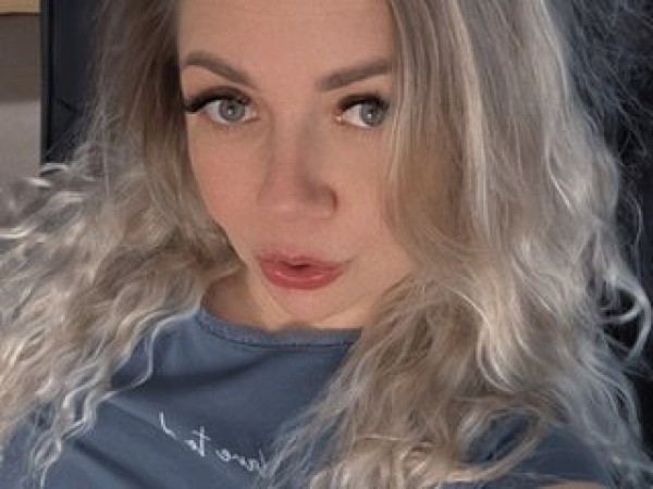 Nichole_Hill