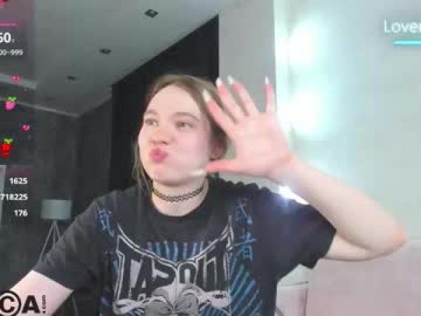 alisa_lesly
