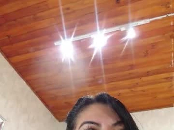 karolineburnx