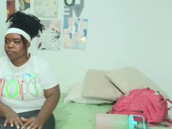 nahla_ebony